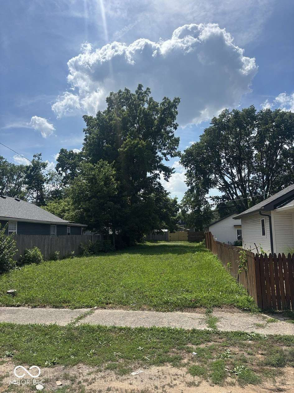 0.11 Acres of Residential Land for Sale in Indianapolis, Indiana