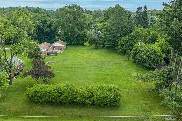 0.89 Acres of Residential Land for Sale in Rochester Hills, Michigan