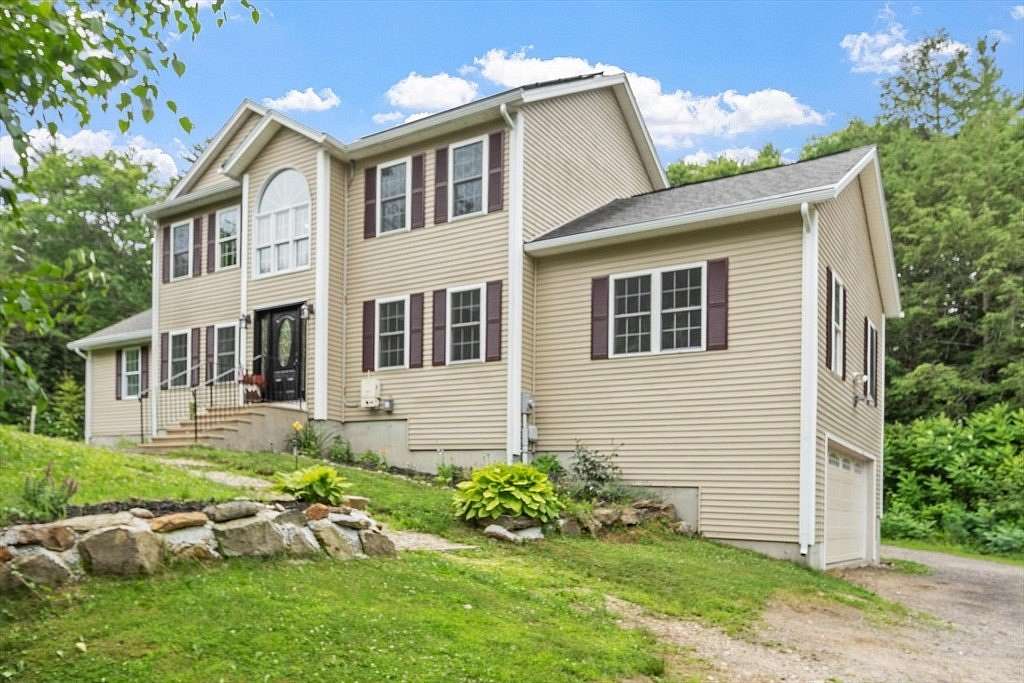 5.49 Acres of Land with Home for Sale in Winchendon, Massachusetts