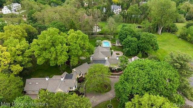 2.45 Acres of Land with Home for Sale in Bloomfield Hills, Michigan