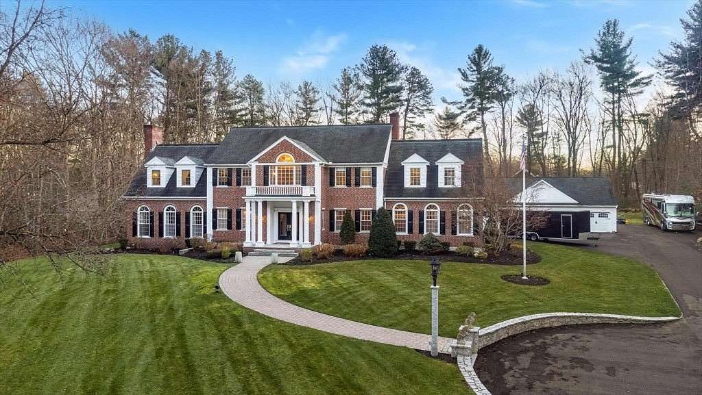 5.13 Acres of Land with Home for Lease in Chelmsford, Massachusetts