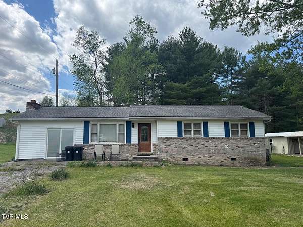 2.44 Acres of Land with Home for Sale in Lebanon, Virginia
