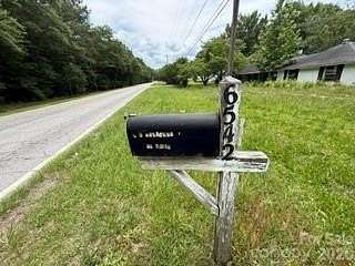 2 Acres of Land with Home for Sale in Kershaw, South Carolina