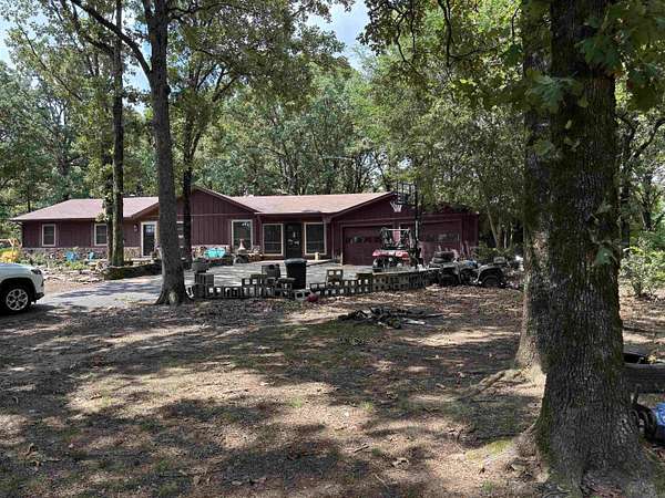 7.39 Acres of Land with Home for Sale in McRae, Arkansas