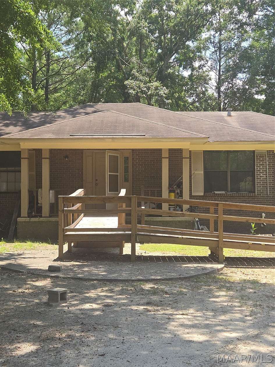 3 Acres of Land with Home for Sale in Wetumpka, Alabama