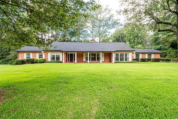 3.17 Acres of Land with Home for Sale in El Dorado, Arkansas
