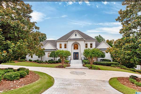 2.78 Acres of Land with Home for Sale in Vestavia Hills, Alabama