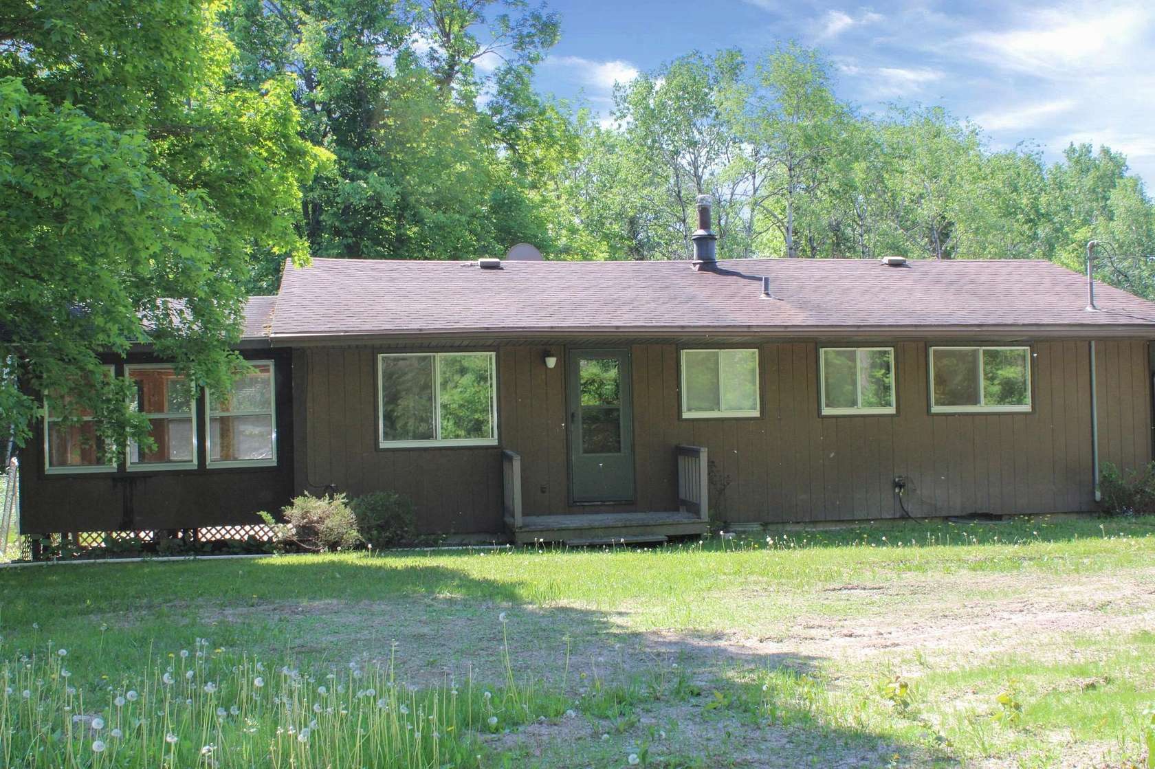 13 Acres of Land with Home for Sale in Mountain Iron, Minnesota