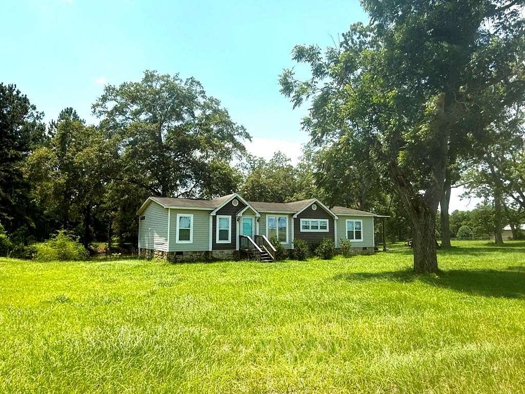 5 Acres of Land with Home for Sale in Moultrie, Georgia