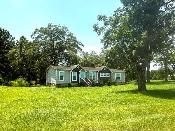 5 Acres of Land with Home for Sale in Moultrie, Georgia