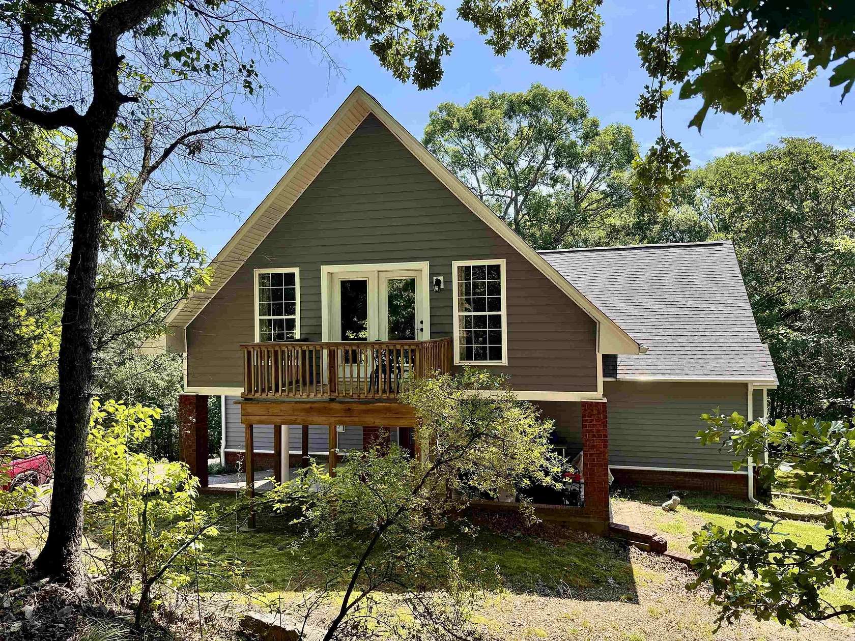5 Acres of Land with Home for Sale in Hot Springs, Arkansas