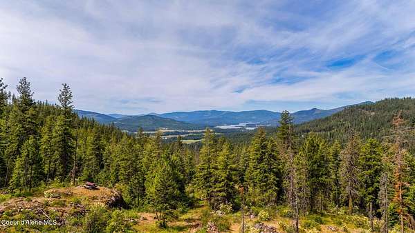 10 Acres of Recreational Land for Sale in Sagle, Idaho