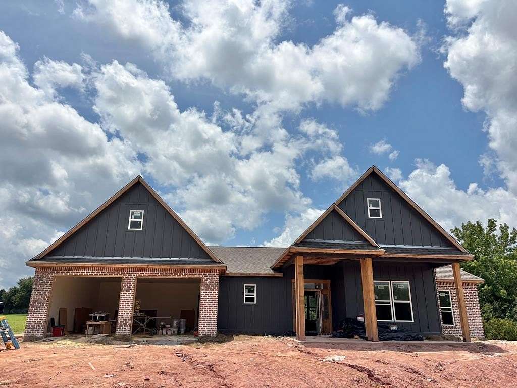 3.12 Acres of Land with Home for Sale in Picayune, Mississippi