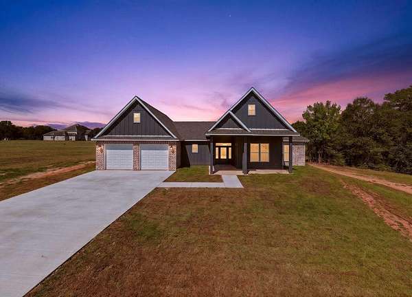 3.12 Acres of Land with Home for Sale in Picayune, Mississippi