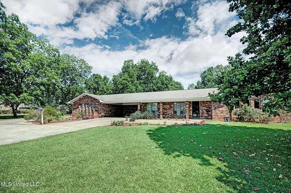 1.7 Acres of Land with Home for Sale in Carthage, Mississippi
