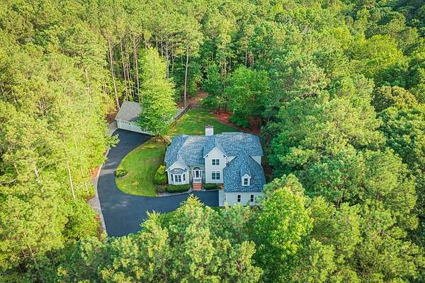 2.28 Acres of Land with Home for Sale in Lancaster, Virginia