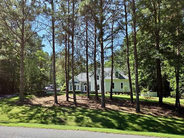 2.28 Acres of Land with Home for Sale in Lancaster, Virginia