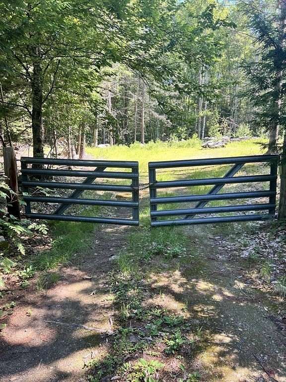 10.3 Acres of Mixed-Use Land for Sale in Winchendon, Massachusetts