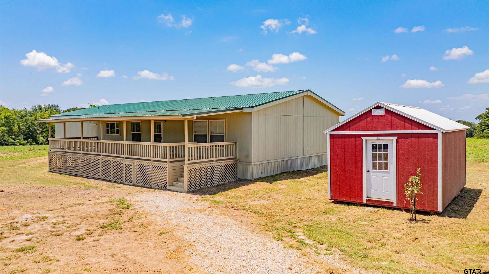 7.25 Acres of Land with Home for Sale in Dike, Texas