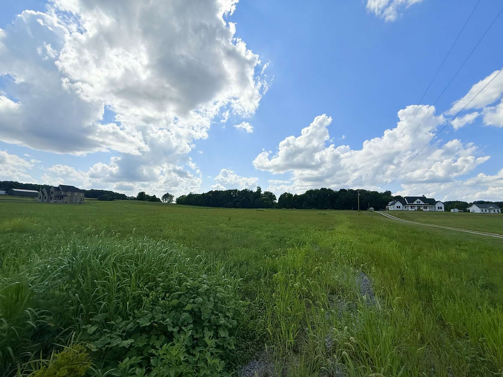 5 Acres of Residential Land for Sale in Portland, Tennessee