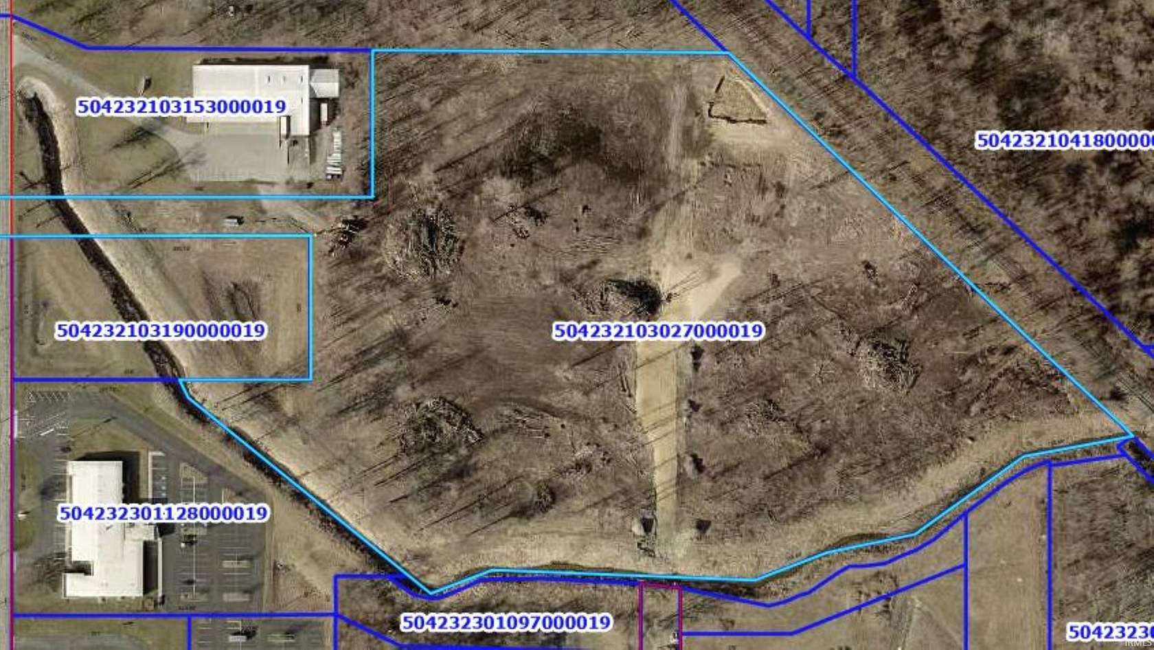 17.9 Acres of Land for Sale in Plymouth, Indiana