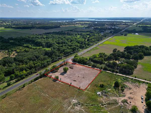 2 Acres of Mixed-Use Land for Sale in Gun Barrel City, Texas