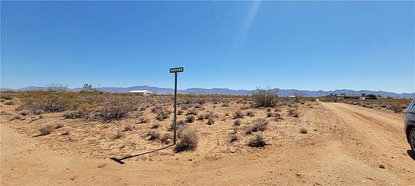 1.1 Acres of Residential Land for Sale in Golden Valley, Arizona