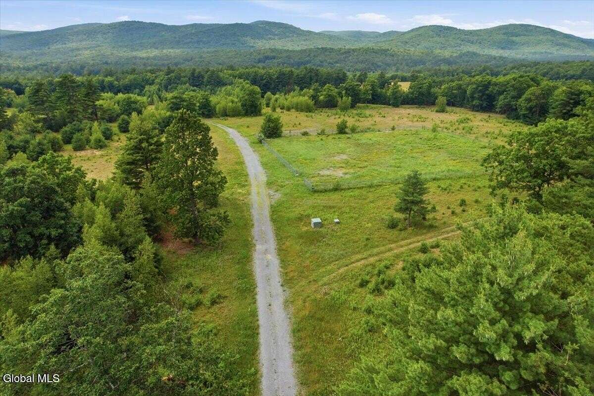 101 Acres of Land for Sale in Corinth, New York