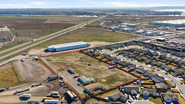5 Acres of Commercial Land for Sale in Pasco, Washington