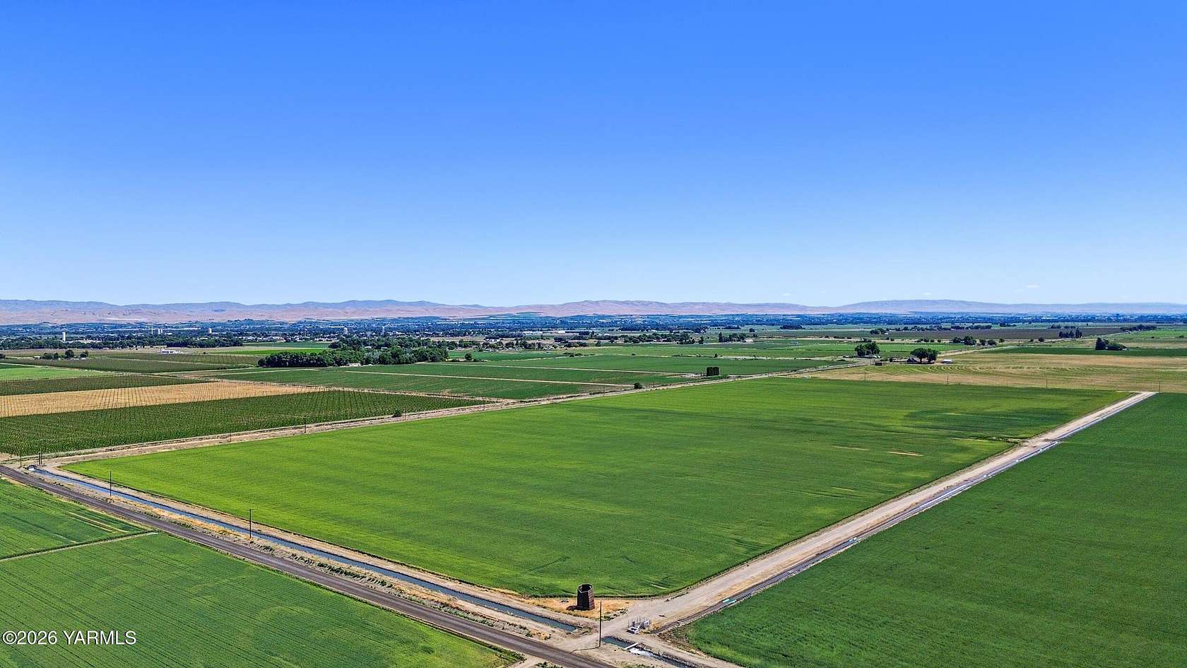 37 Acres of Agricultural & Residential Land for Sale in Toppenish, Washington