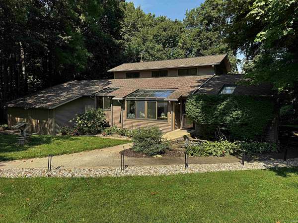 29.5 Acres of Recreational Land with Home for Sale in Lakeville, Indiana