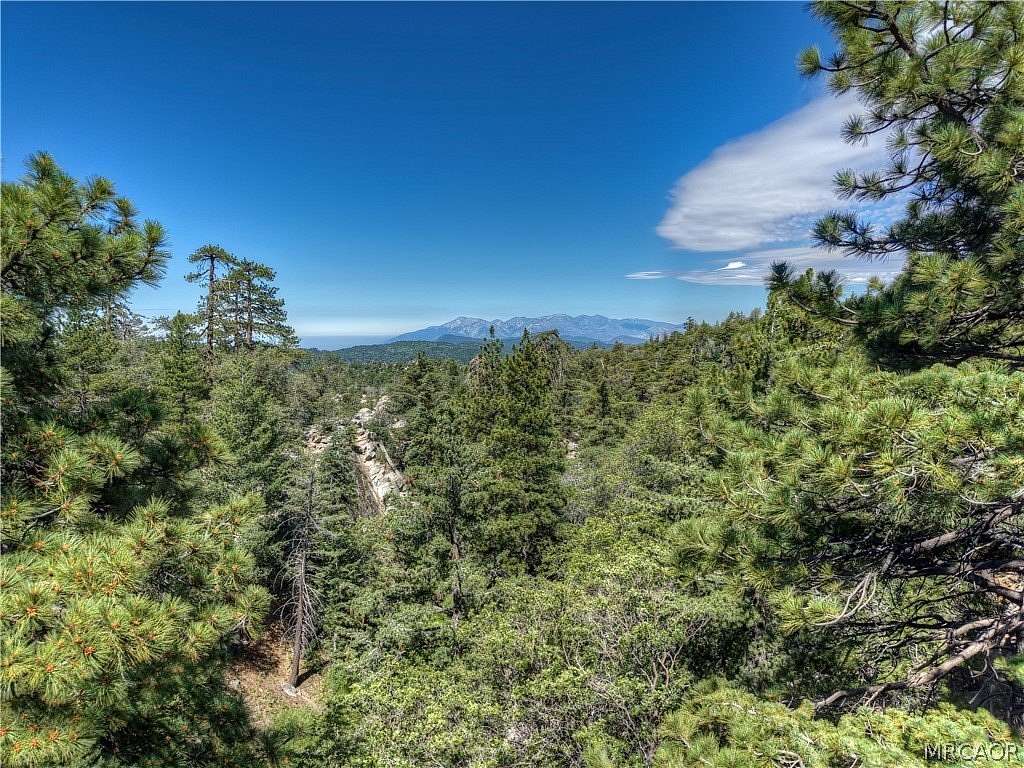 0.9 Acres of Residential Land for Sale in Green Valley Lake, California