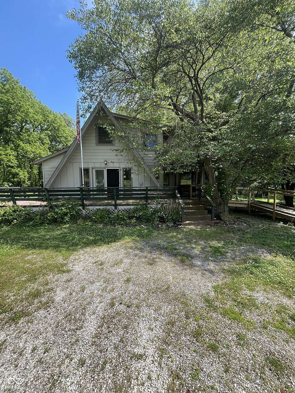 1.9 Acres of Land with Home for Sale in Nashville, Indiana