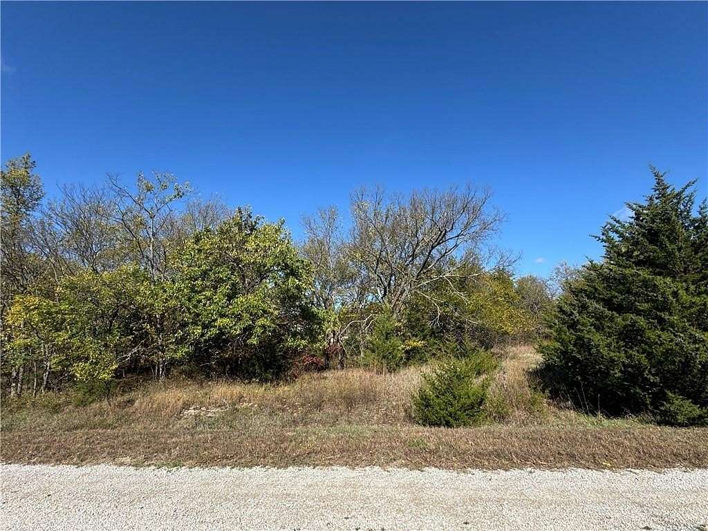 0.39 Acres of Residential Land for Sale in Linn Valley, Kansas