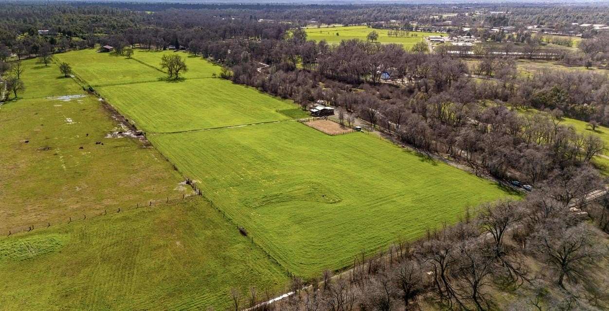26 Acres of Agricultural & Residential Land for Sale in Redding, California