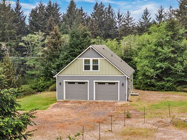 4.15 Acres of Land with Home for Sale in Ocean Park, Washington