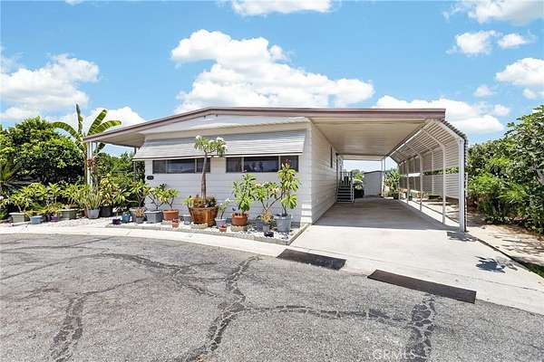 19.6 Acres of Land with Home for Sale in Loma Linda, California