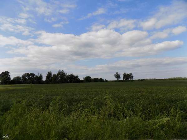 2 Acres of Residential Land for Sale in Martinsville, Indiana