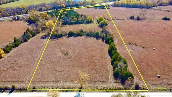 11.6 Acres of Land for Sale in Tonganoxie, Kansas