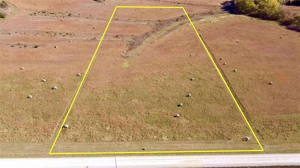 5.85 Acres of Residential Land for Sale in Tonganoxie, Kansas