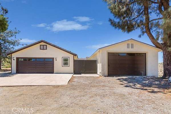 4.56 Acres of Land with Home for Sale in Acton, California