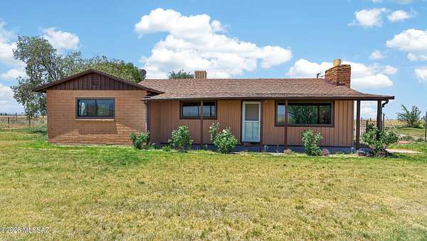 29 Acres of Land with Home for Sale in Willcox, Arizona