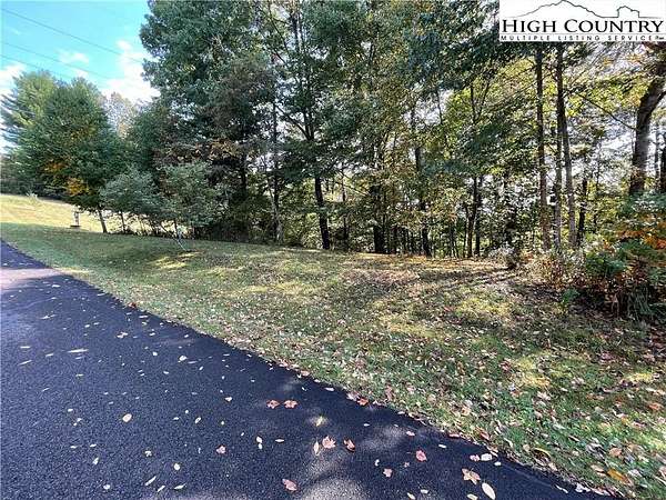 1 Acre of Residential Land for Sale in West Jefferson, North Carolina