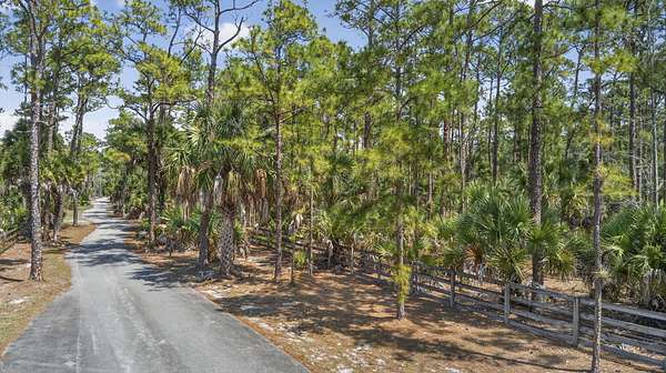5 Acres of Land for Sale in Loxahatchee Groves, Florida