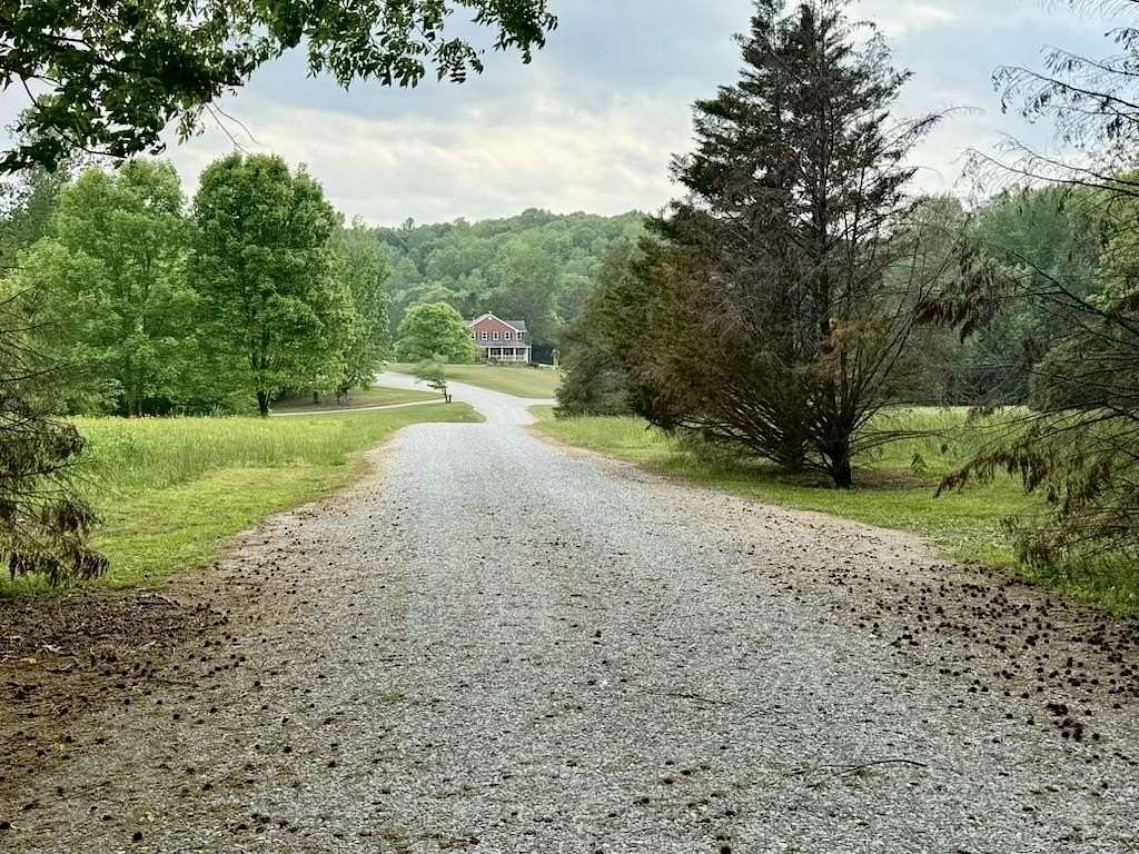 90.7 Acres of Land with Home for Sale in Florence, Alabama