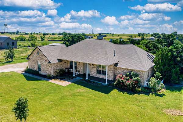 2 Acres of Land with Home for Sale in Pflugerville, Texas
