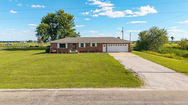 2 Acres of Land with Home for Sale in Deer Creek, Illinois
