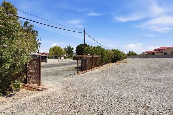 2.27 Acres of Land with Home for Sale in Las Vegas, Nevada