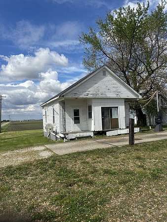 2 Acres of Commercial Land for Sale in Arrowsmith, Illinois