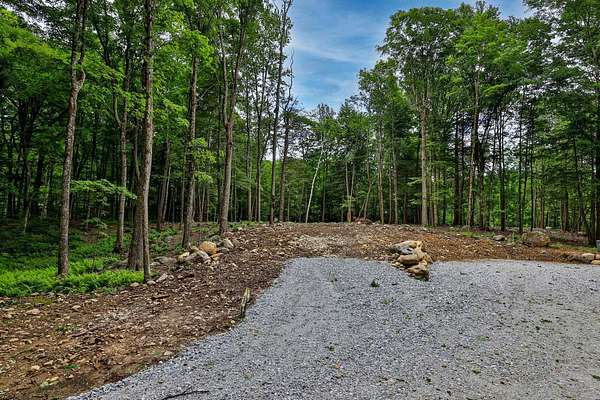 1 Acre of Residential Land for Sale in Mendon, Vermont